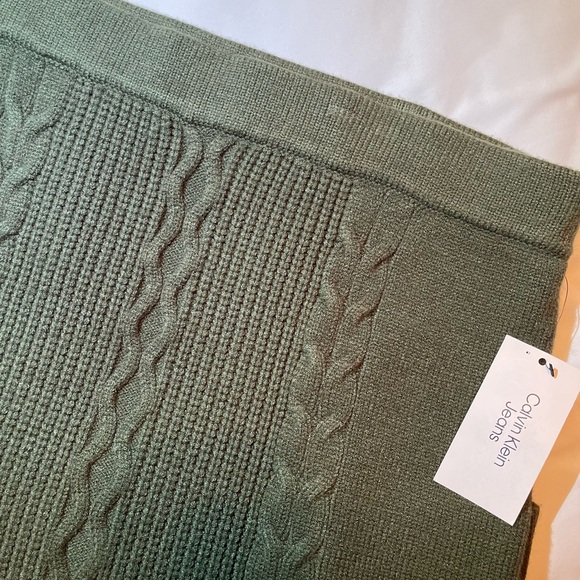 Calvin Klein Jeans Dark Green Maxi Skirt - Picture 1 of 5
